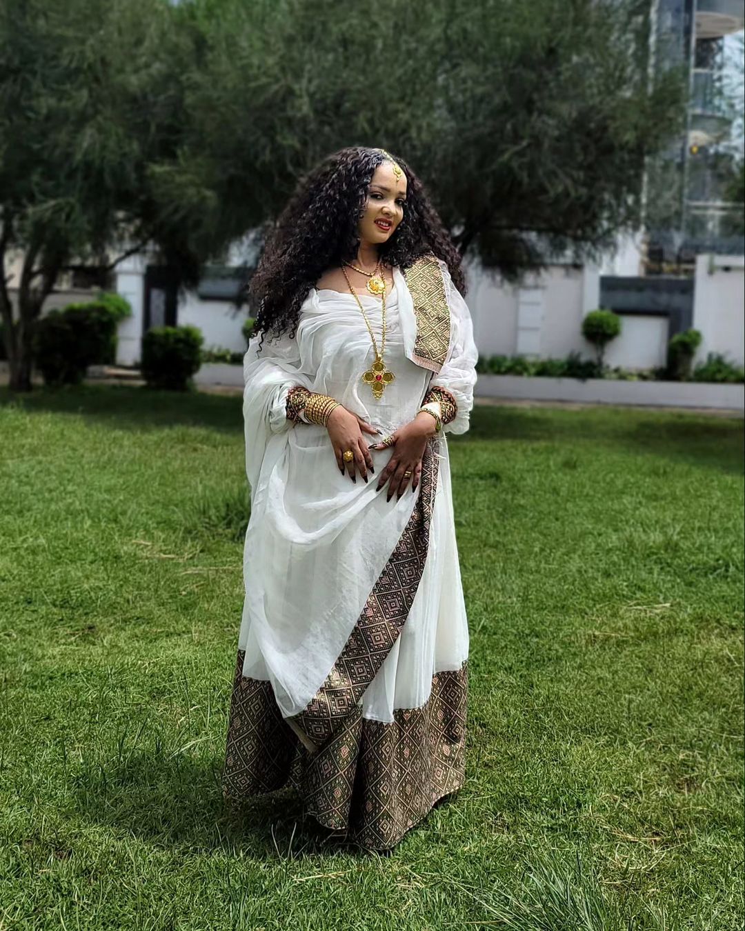 Dark Green with Pink Diamond Patterns Habesha Dress: Great for All Gatherings Traditional Ethiopian Dress