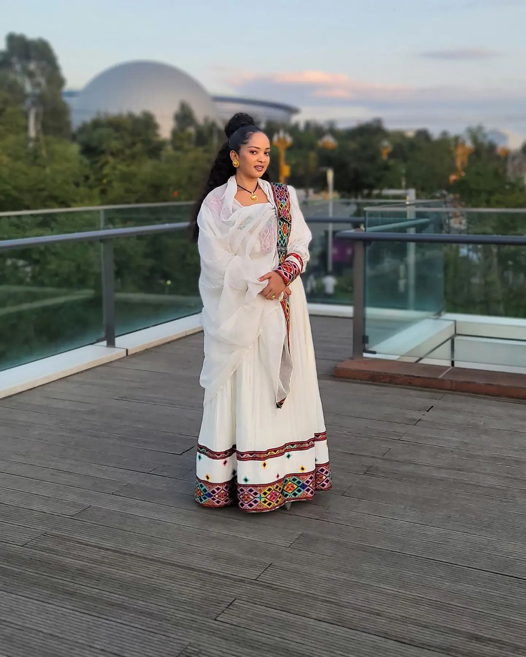 Sophisticated Handmade Traditional Ethiopian Dress: with Colorful Embellishment Habesha Dress Stylish Habesha Kemis