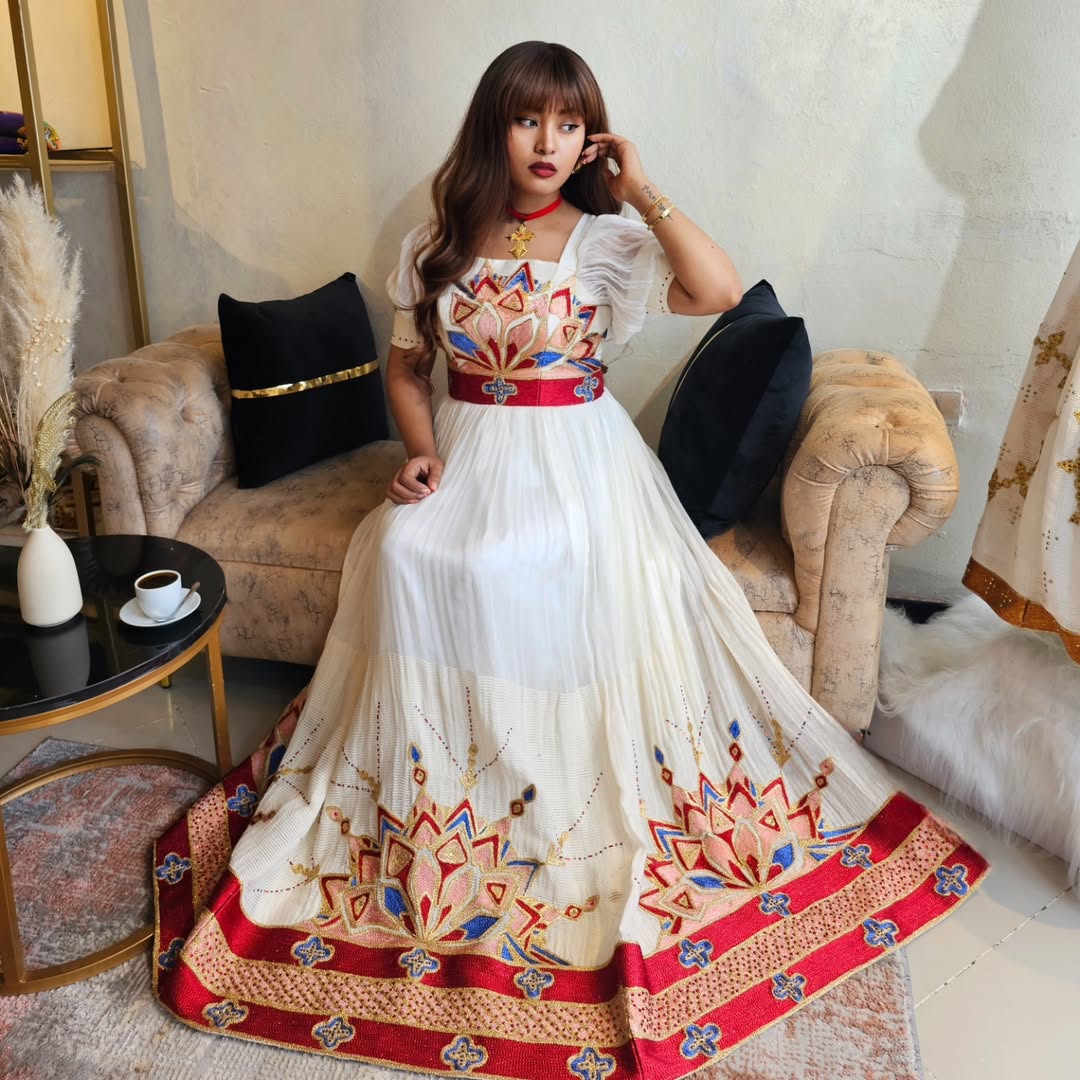 Captivating Look with Traditional Ethiopian Dress
