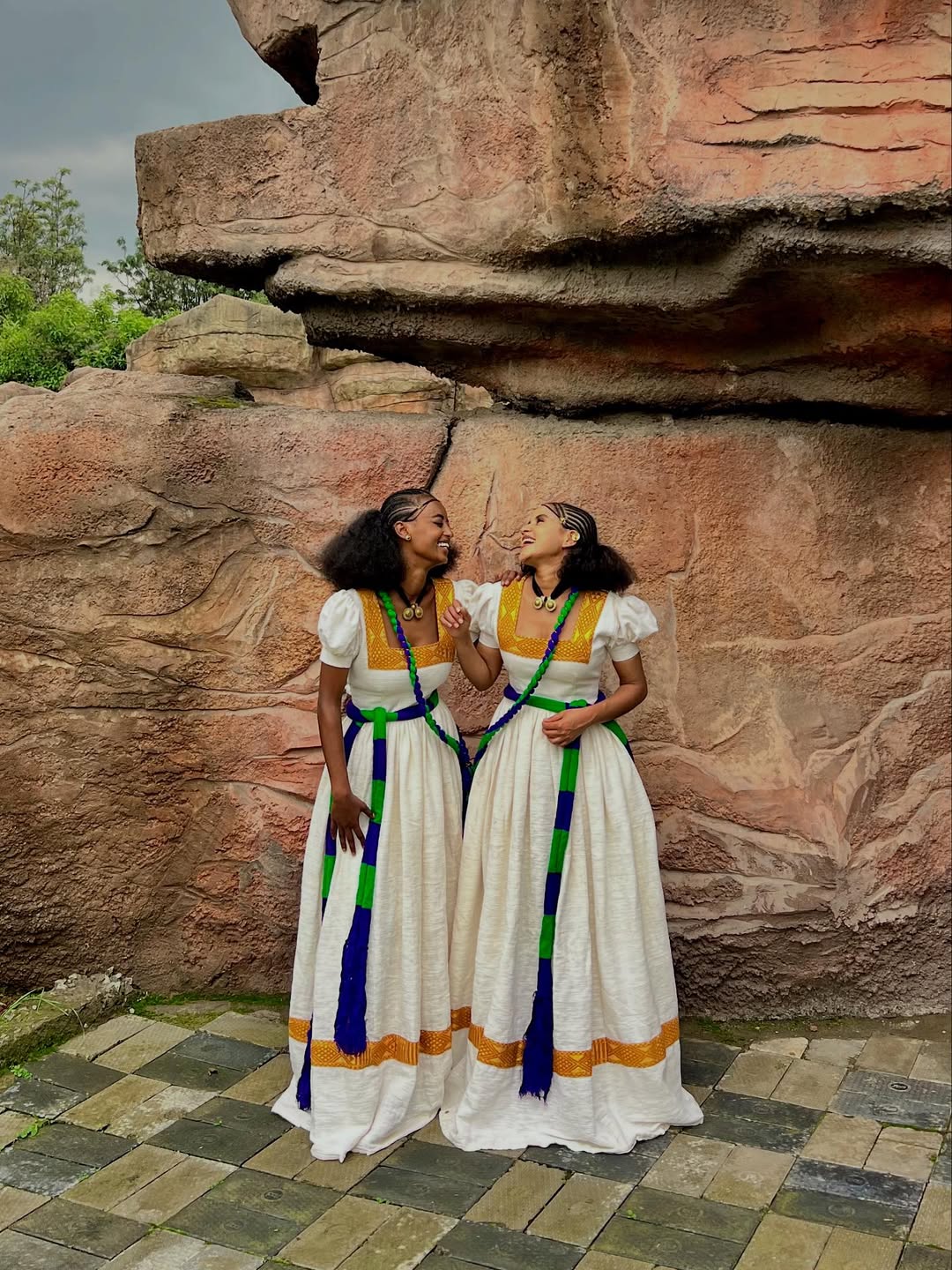 Simple Ashenda Kemis with Yellow and Gold Accents for Cultural Celebration