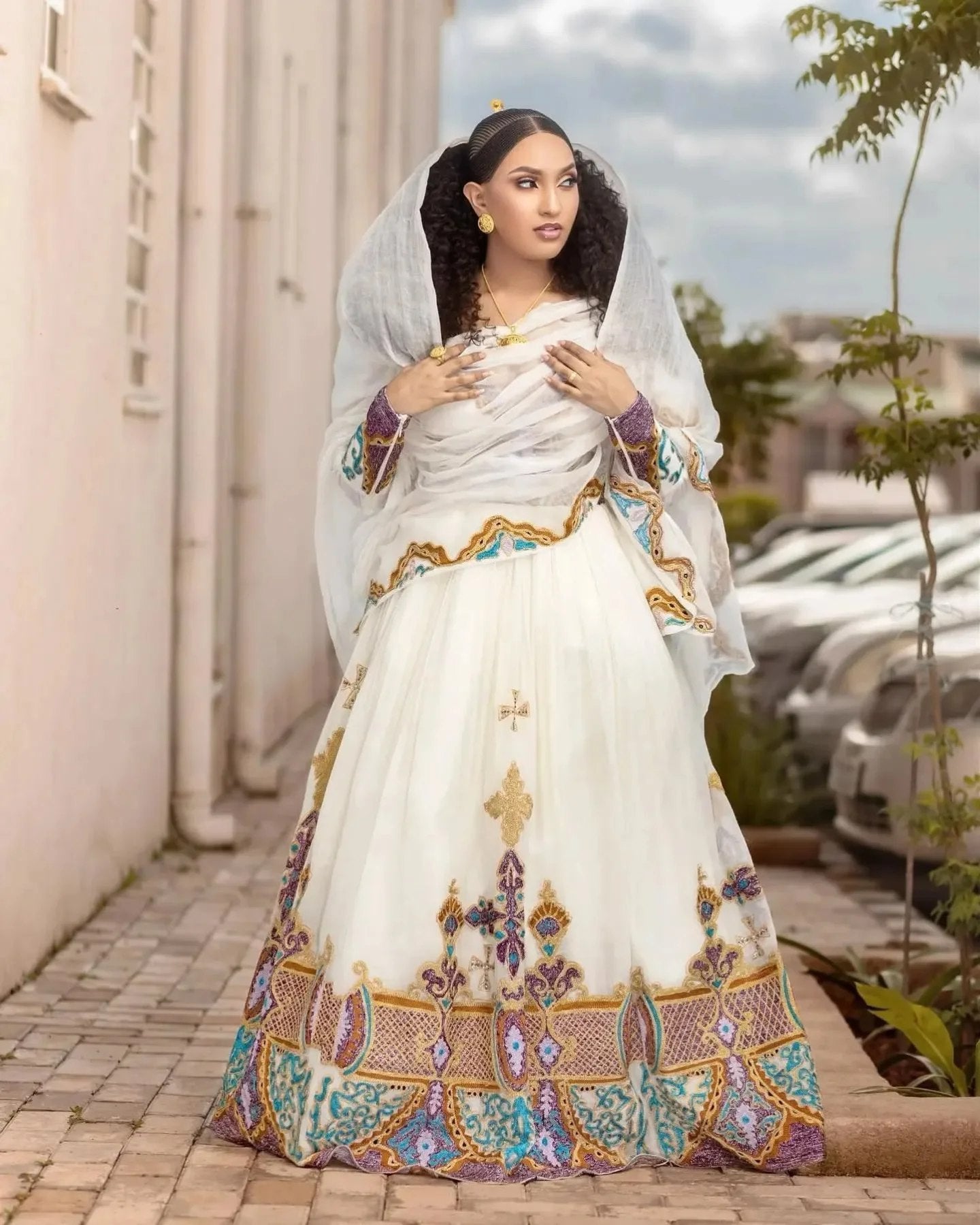 Traditional Ethiopian Wedding Dress Elegant Habesha Kemis for Brides Vibrant Embroidery Habesha Dress131