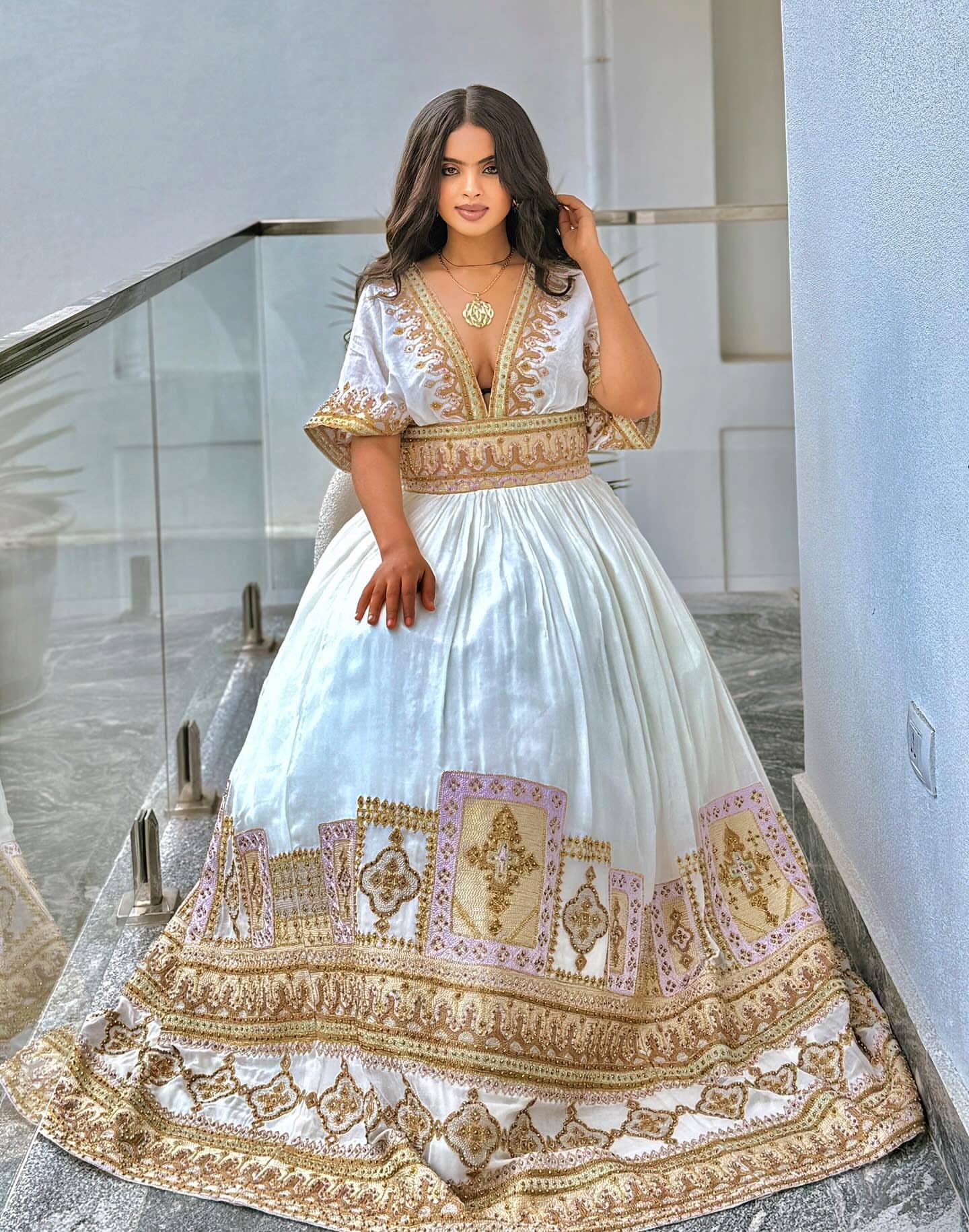 Luxury Traditional Ethiopian Wedding Dress with Gold & Lilac Detail XS Luxury Traditional Ethiopian Wedding Dress with Gold & Lilac Detail XS