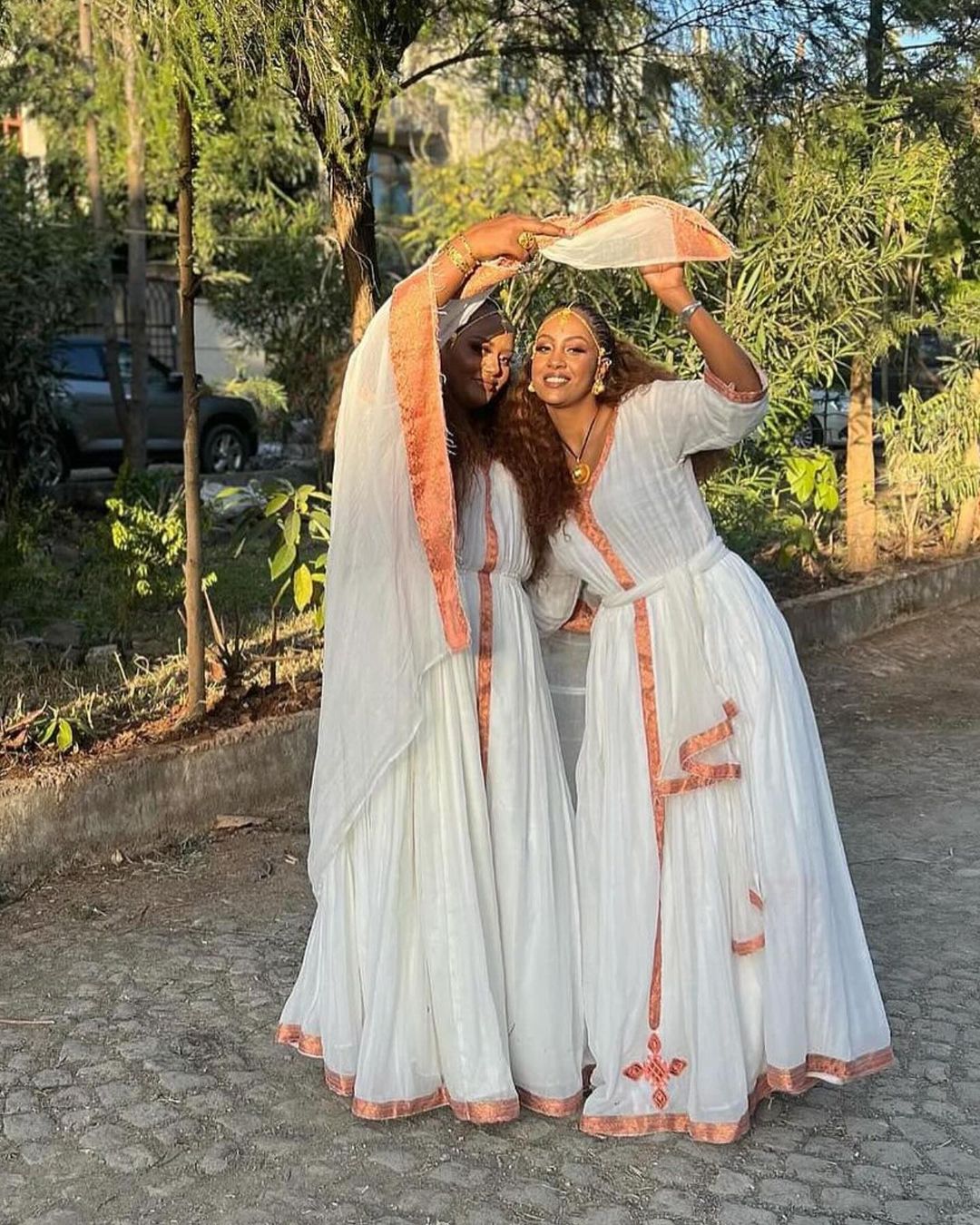ethiopian cotton dress White traditional Ethiopian dress with multicolored embroidery FTWWL