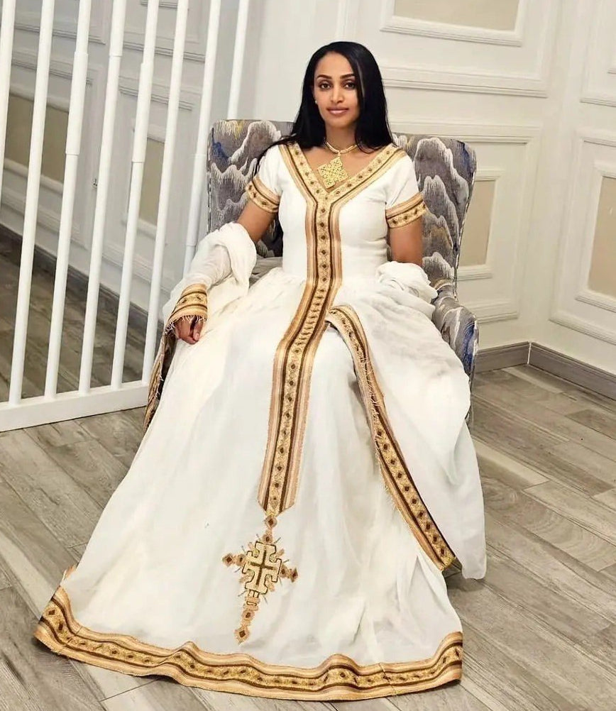 Robe Habesha marron et dorée Élégante Habesha Kemis Robe éthiopienne moderne