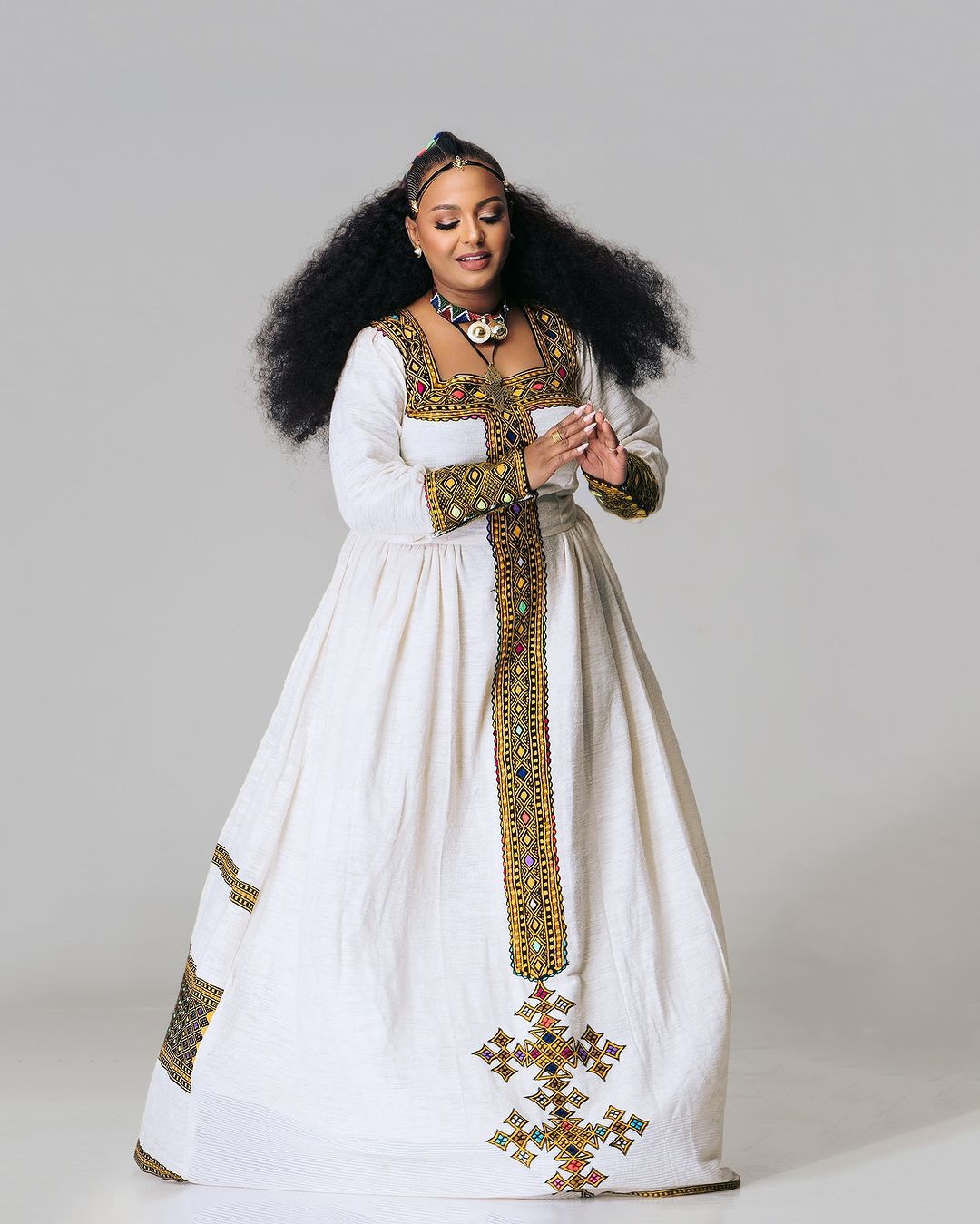 Magnificent Traditional Ethiopian Dress: with Geometrical Handcrafted Embroidery Habesha Dress for Cultural Events Habesha Kemis