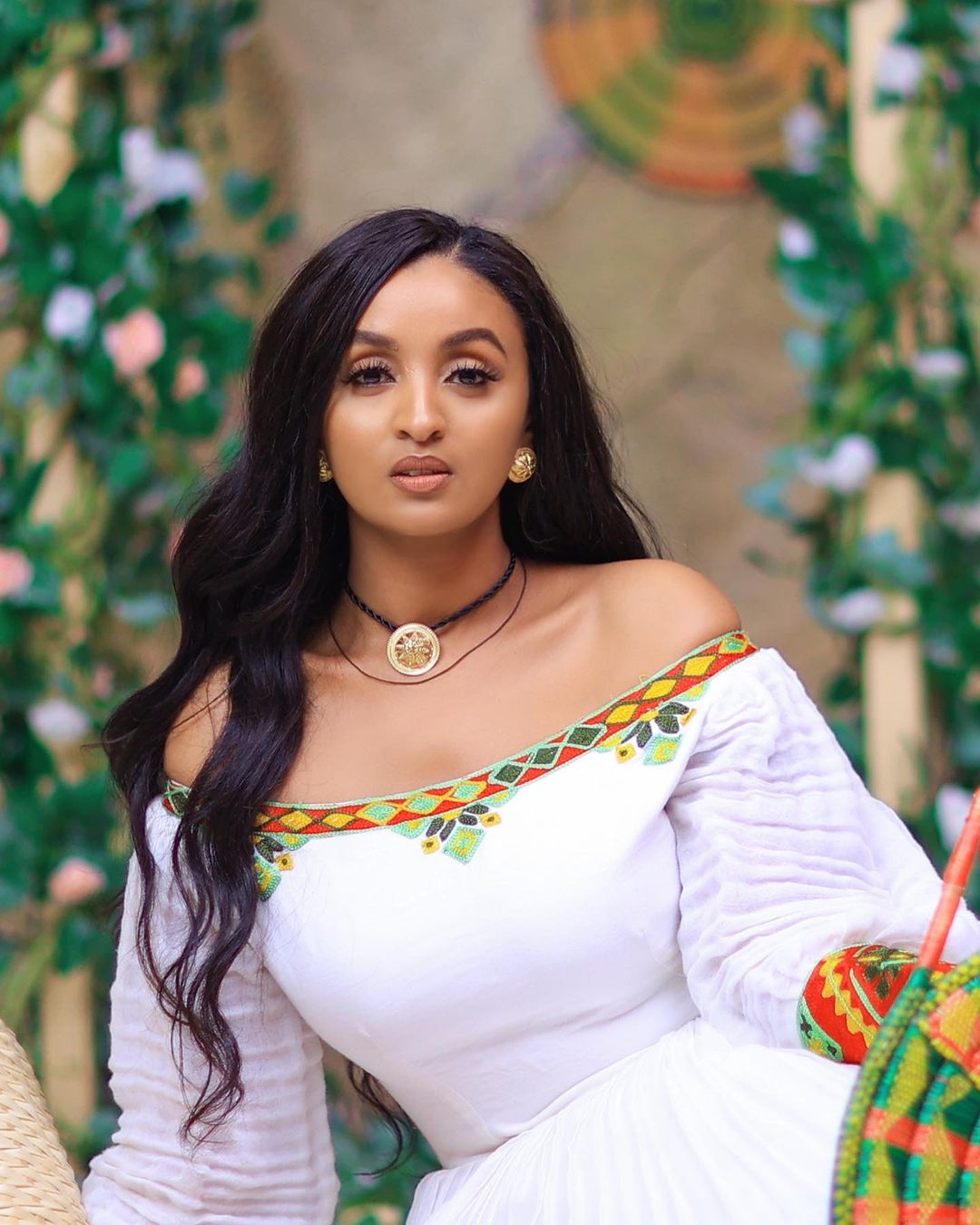 Vibrant Modern Habesha Dress: Off Shoulder Daring Traditional Ethiopian Dress Ideal for Any Occasions Habesha Kemis