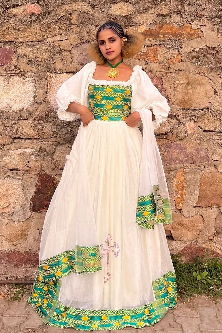 Magnifique robe traditionnelle éthiopienne vert clair : vêtement érythréen superbement confectionné pour les célébrations culturelles et religieuses Habesha Kemis