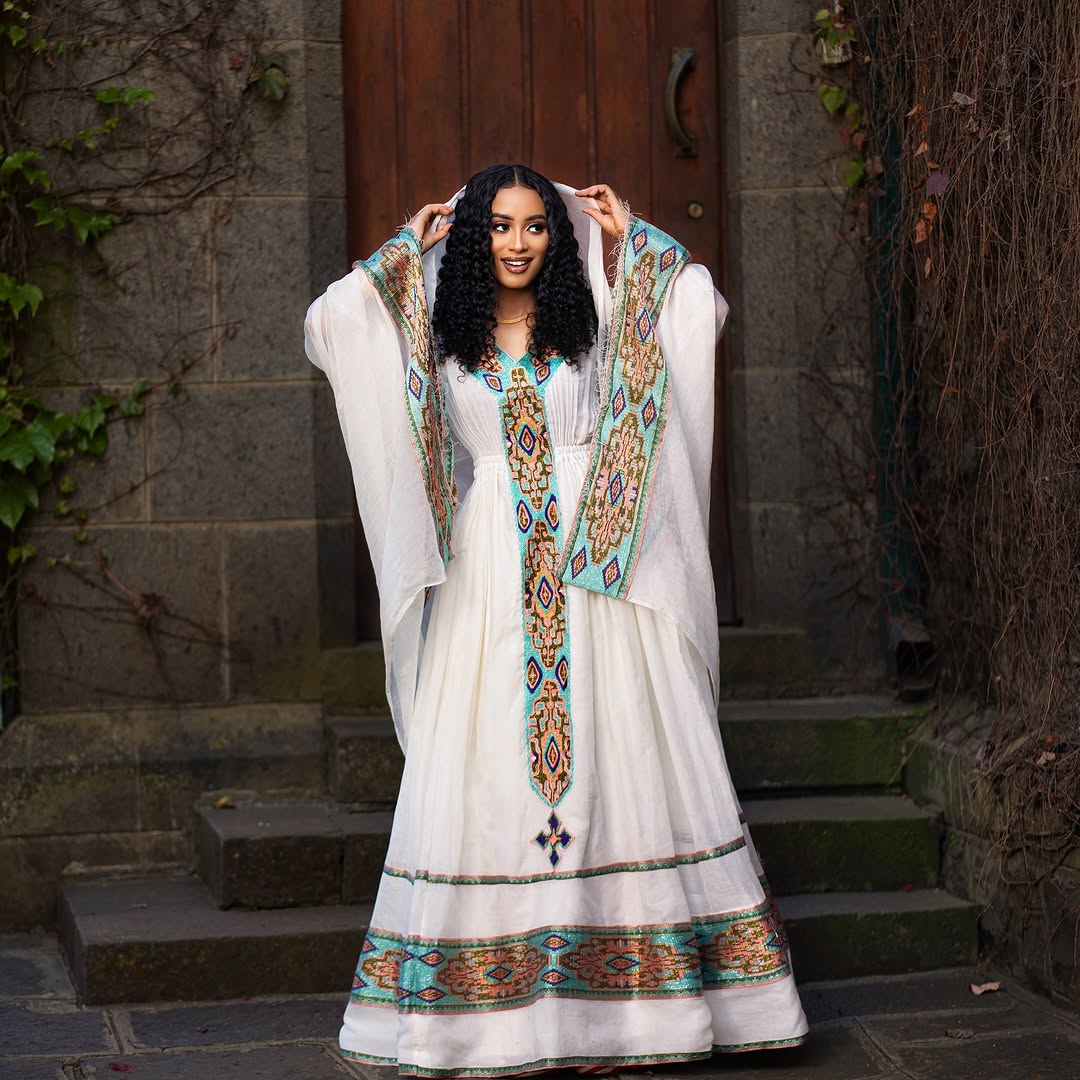 Beautiful Cultural Habesha Dress: with Adorable Intricated Embroidery Ethiopian Traditional Dress for Holidays and Celebrations Habesha Kemis