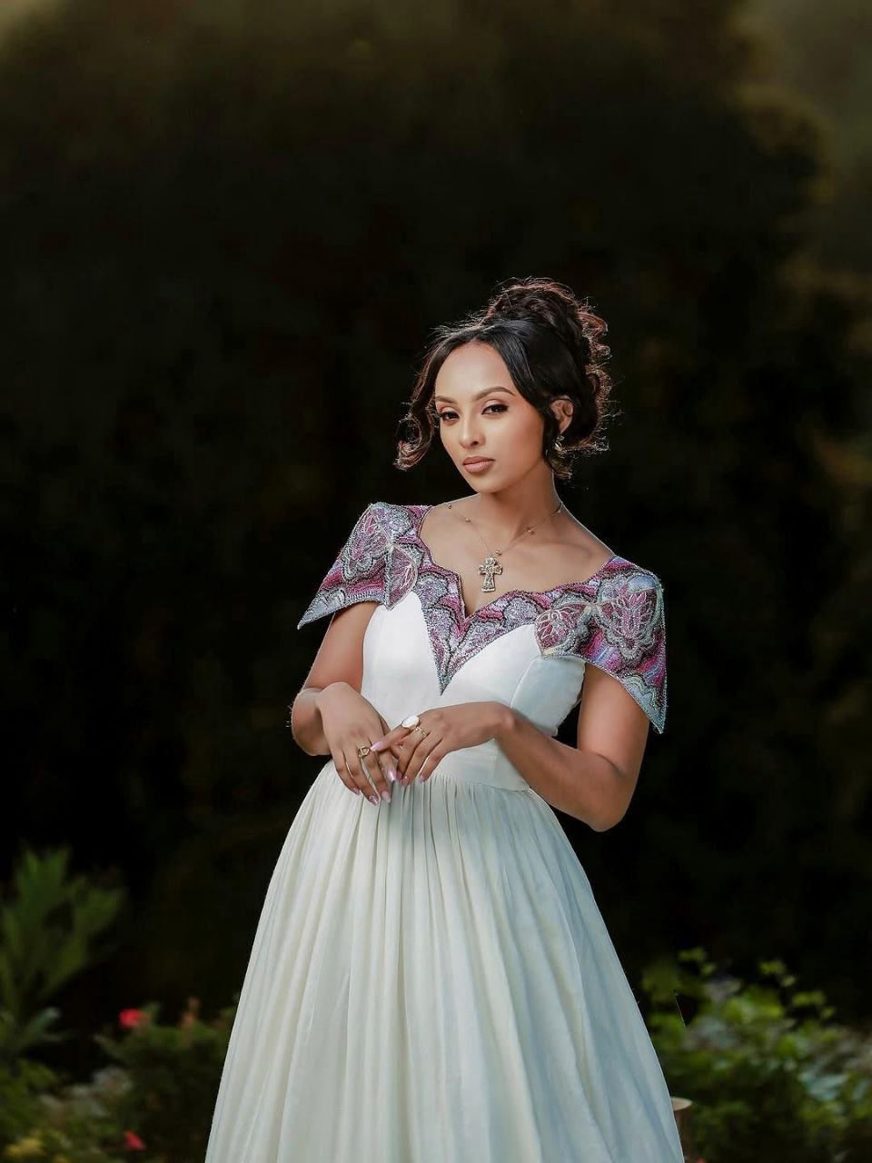 Beautiful Habesha Dress with Colorful Shoulder Design Modern Ethiopian Style for Weddings