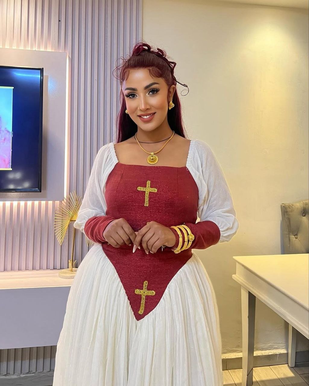 Stunning Yet Simple Habesha Kemis with Elegant Red Accents Ethiopian Clothing for Everyday Wear
