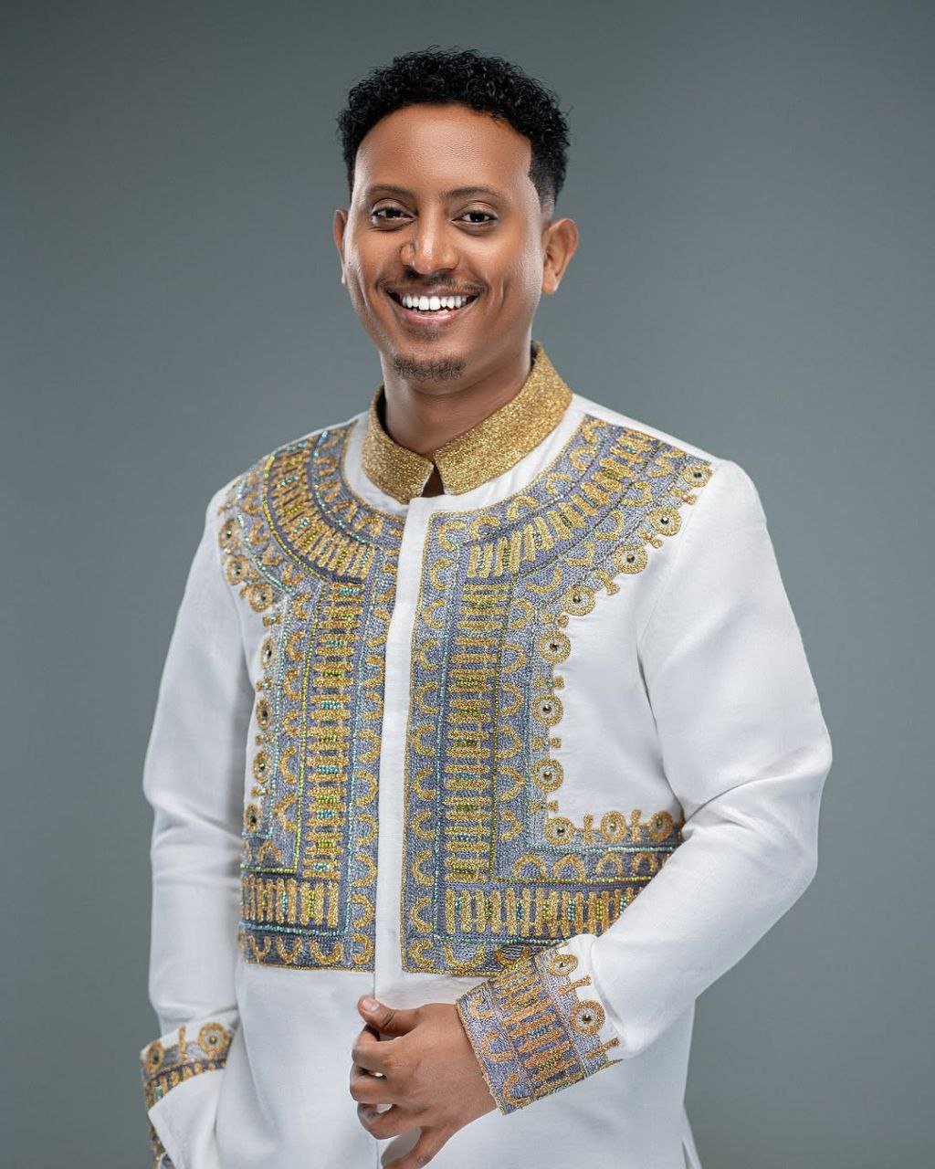 Classic Ethiopian Men’s Shirt with Gold Embroidery a Refined Choice for Cultural Gatherings