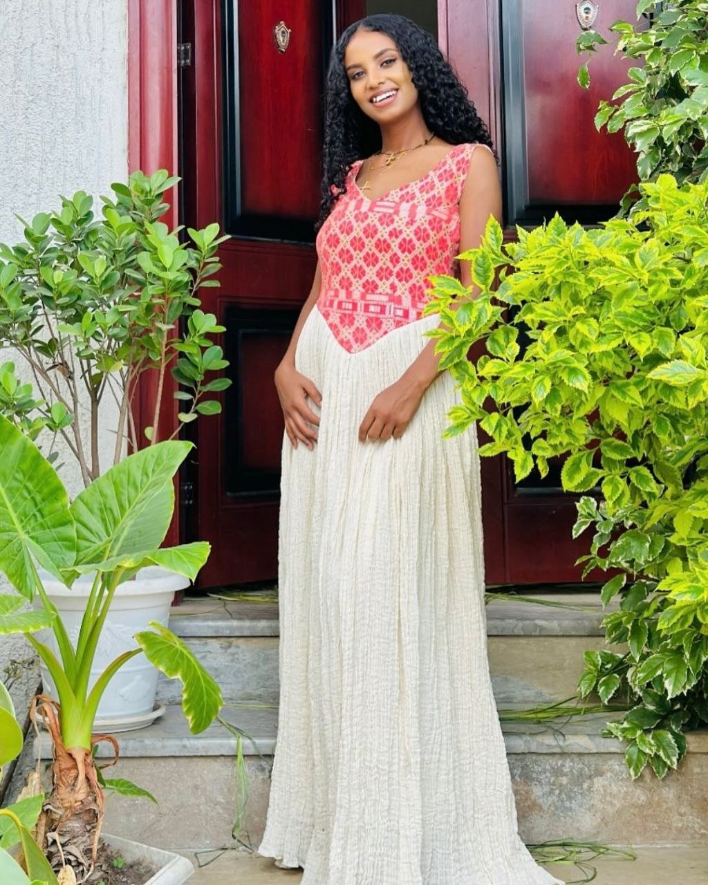 Simple Modern Habesha Kemis with Pink Accents – Ethiopian Traditional Clothing – Habesha Clothing – Ethiopian Dress