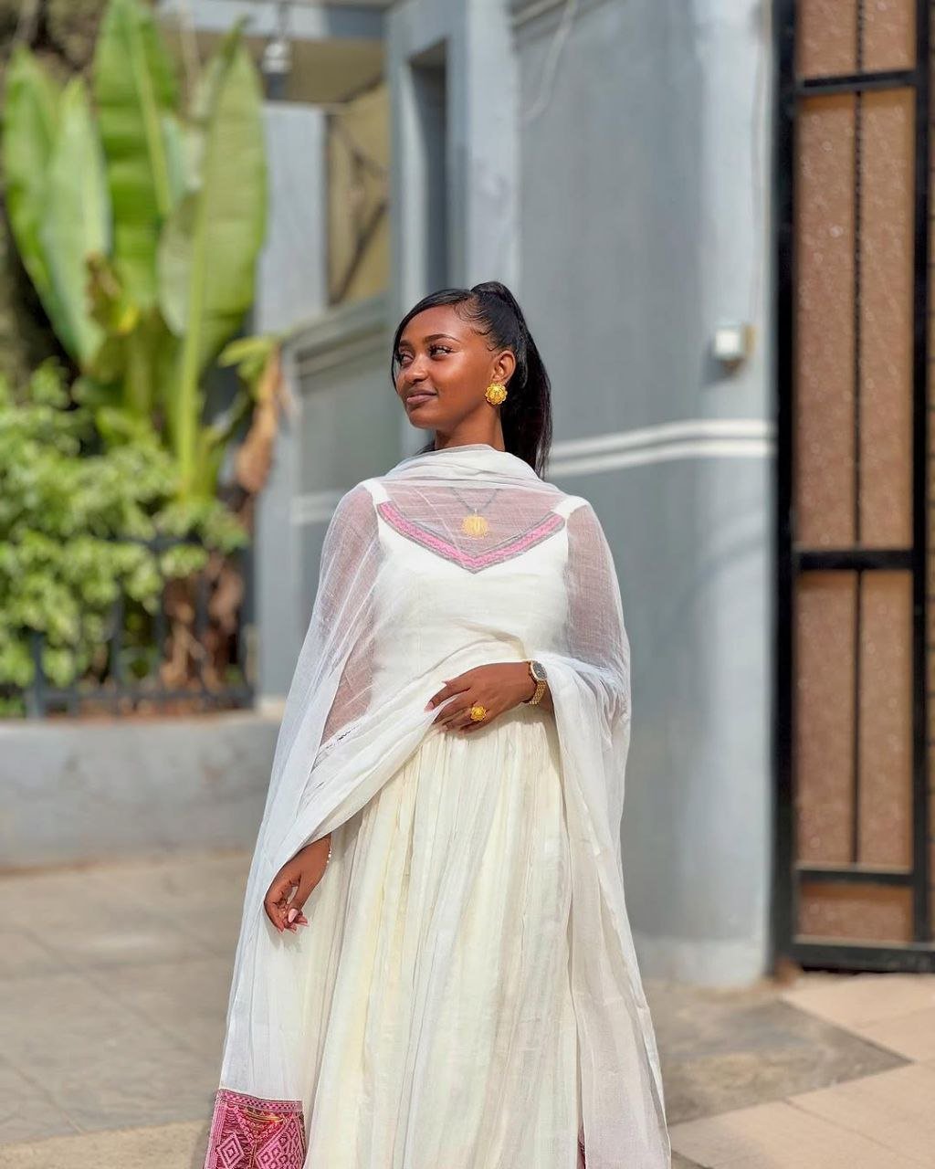 Elegant Habesha Dress with Pink Accents – Traditional Ethiopian Attire – Habesha Dress – Ethiopian Traditional Clothing
