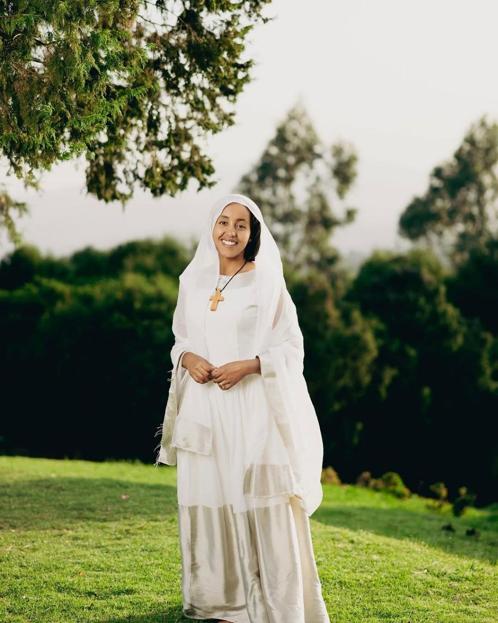 Simple Habesha Dress with Grey Accents – Traditional Ethiopian Dress – Habesha Kemis