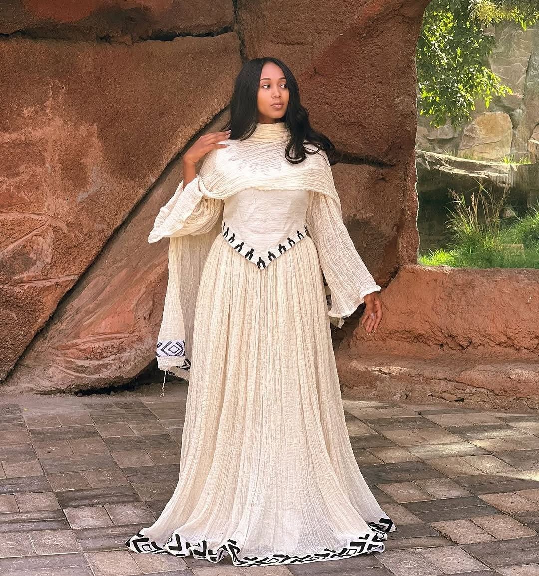 Long Sleeve Habesha Dress Ethiopian Cultural Attire with Elegant Black & White Design