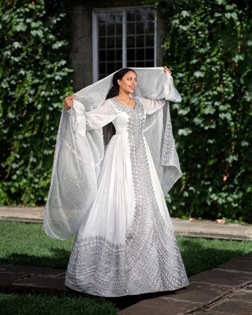 Elegant Matching Traditional Couples Outfits Perfect for Engagement and Wedding Ceremonies