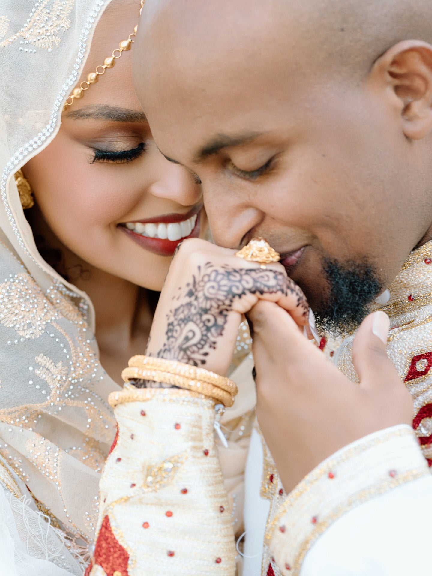 Matching Royal Ethiopian Wedding Attire Traditional His & Hers Cultural Set Red And White Embroidery Habesha Couple's Outfit 0087