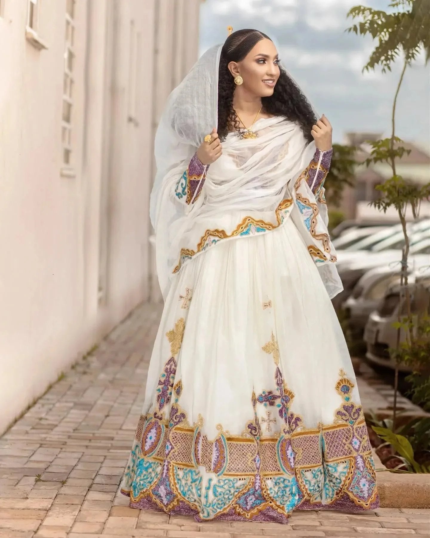 Traditional Ethiopian Wedding Dress Elegant Habesha Kemis for Brides Vibrant Embroidery Habesha Dress131