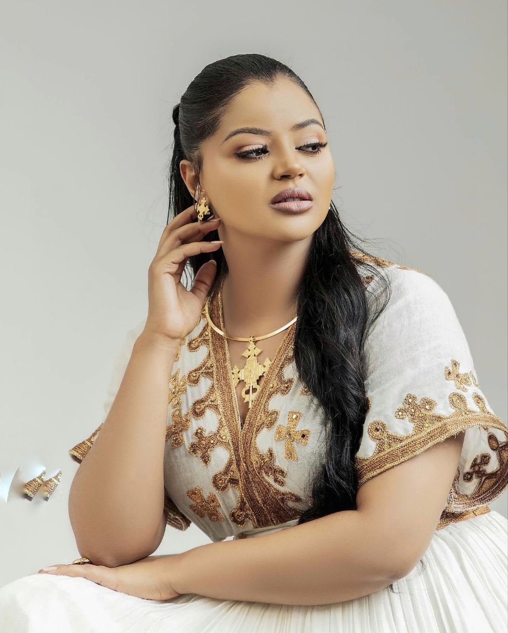 Gold Embroidered Ethiopian Traditional Dress Regal Habesha Kemis For Wedding Classic Wedding Habesha Dress 0092
