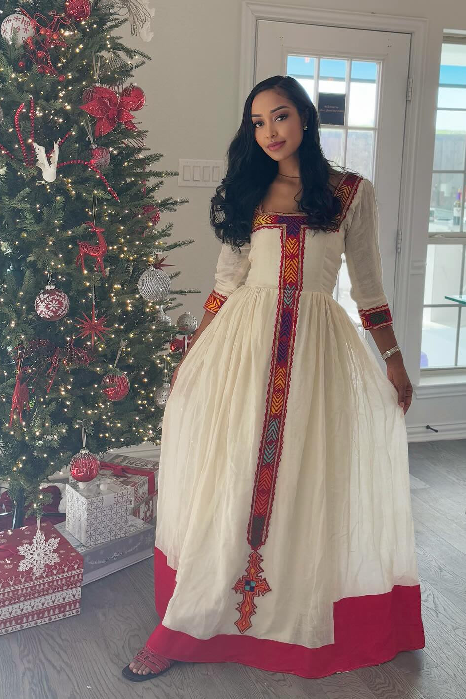 Robe Habesha tissée à la main Tenue traditionnelle éthiopienne audacieuse Habesha Kemis vibrante 273