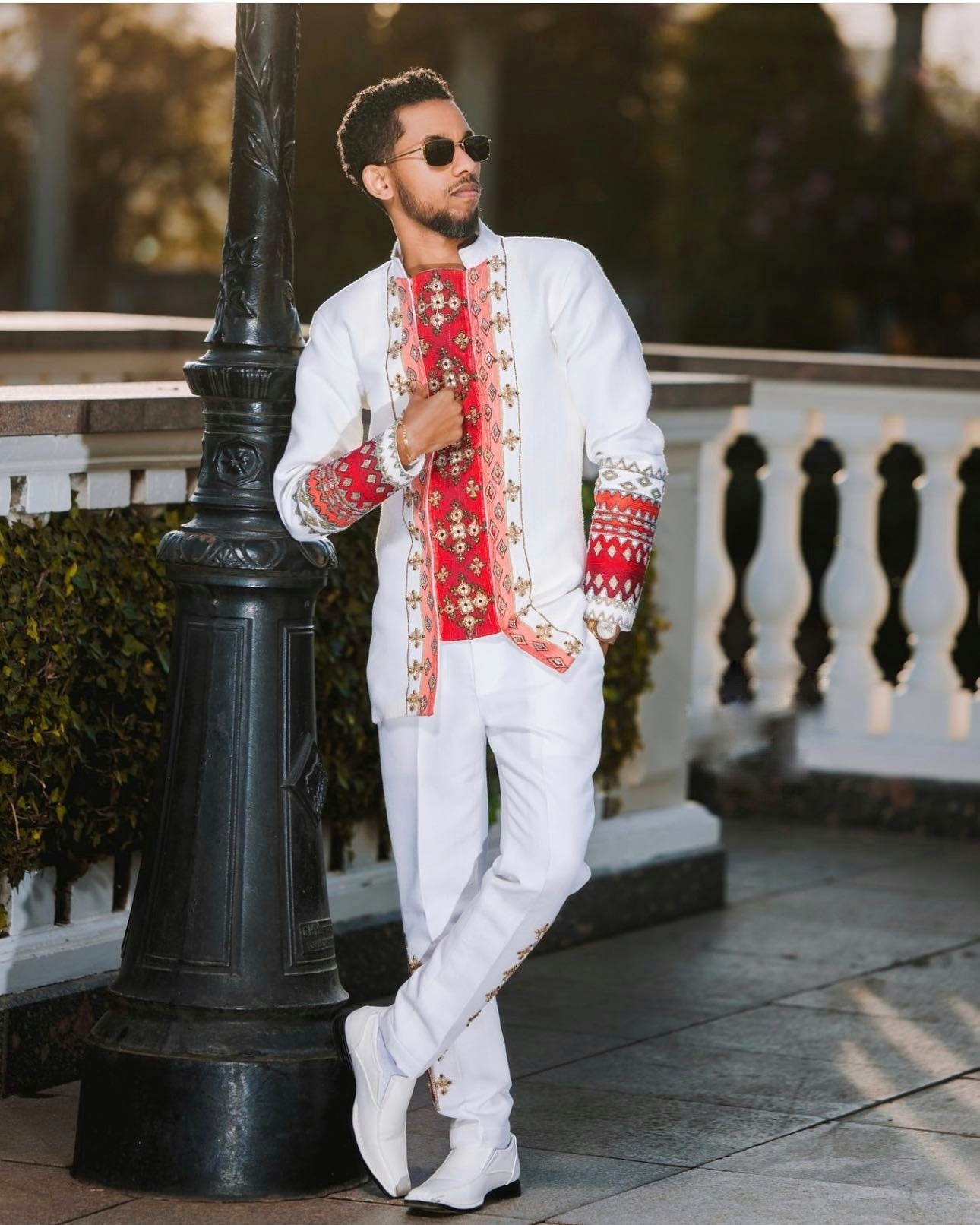 Modern Men’s Traditional Shirt and Pants Set with Elegant Cultural Design Details