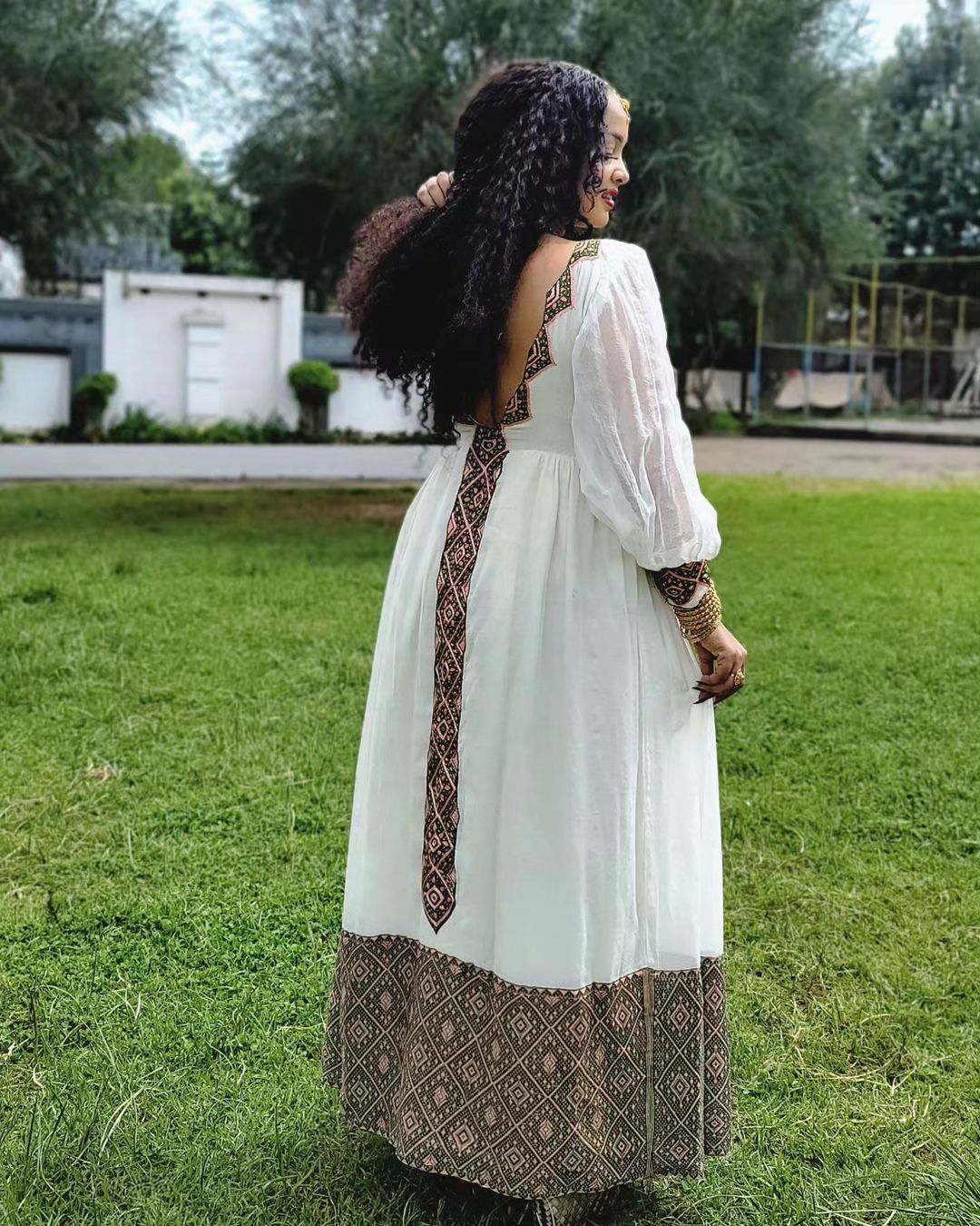Dark Green with Pink Diamond Patterns Habesha Dress: Great for All Gatherings Traditional Ethiopian Dress