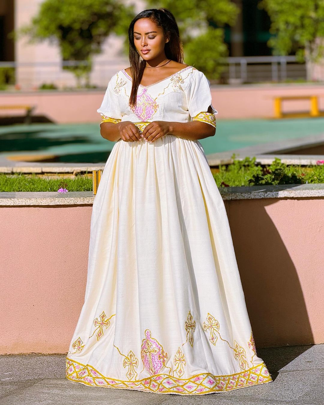 Beautifully Designed Ethiopian Traditional Dress: Short Sleeved Modern Eritrean Clothing for Any Occasion Habesha Kemis