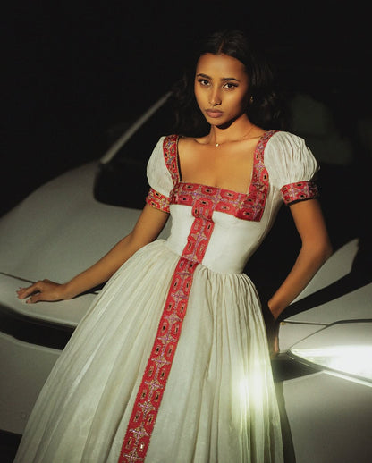 Prestigious Red Habesha Dress: Beautiful Deep V-backless Traditional Ethiopian Dress Modern Design Eritrean Clothing