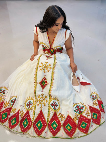 Magnifique robe Habesha rouge brodée Traditionnel Habesha Kemis Magnifique robe éthiopienne pour toute occasion 772