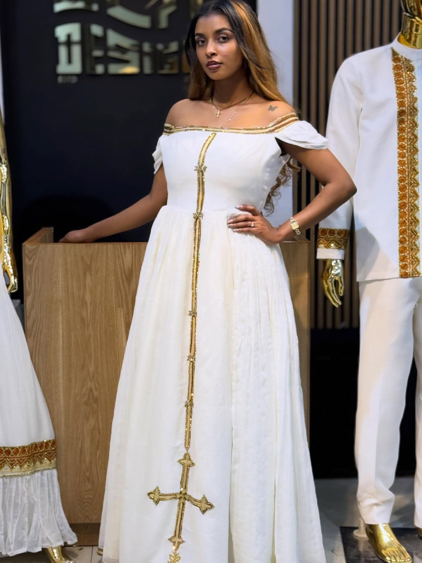Robe Habesha de luxe, détails dorés, vêtements éthiopiens, style Habesha Kemis épaules dénudées 780