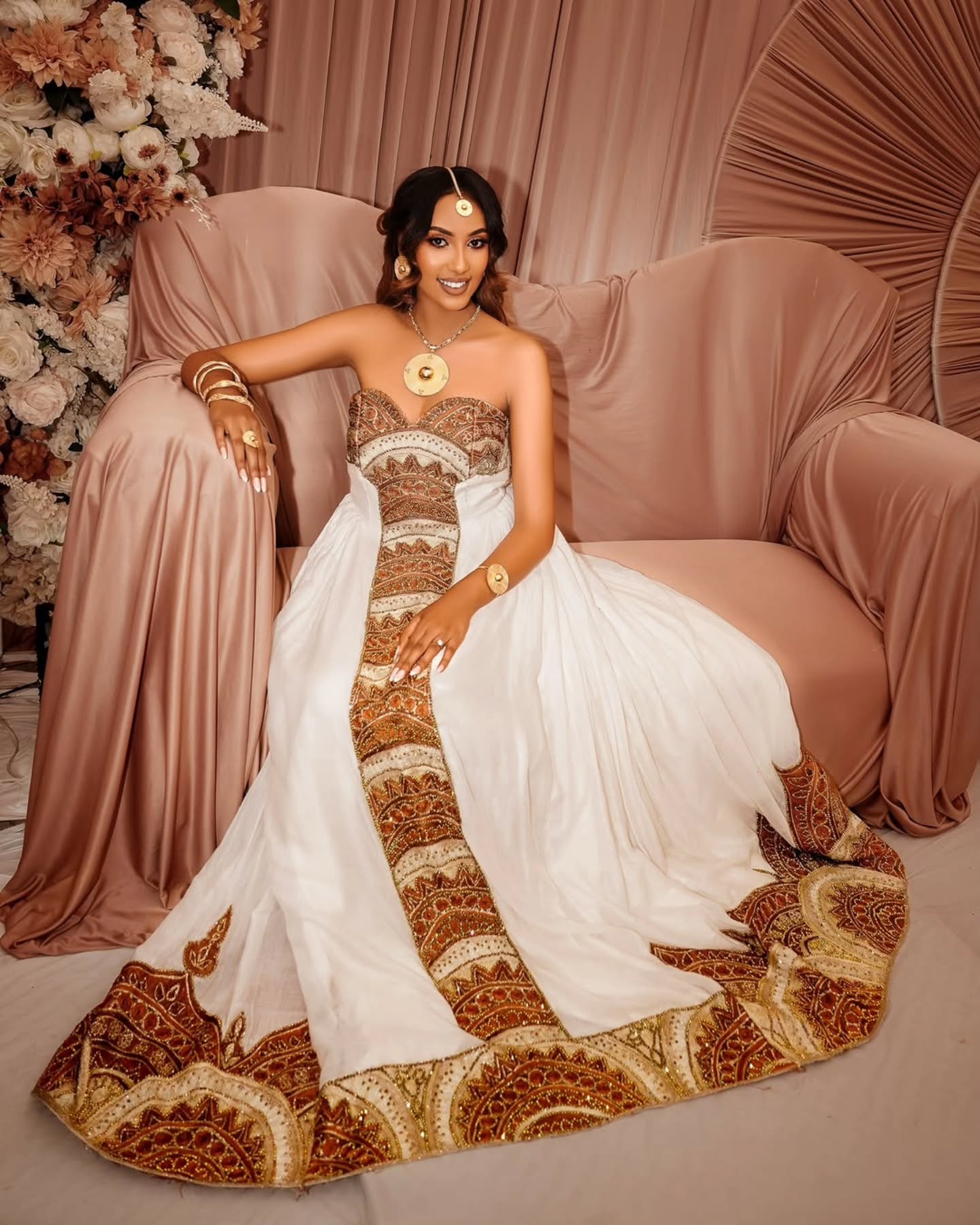 Graceful Ethiopian Wedding Dress Strapless Habesha Kemis for Bridal Elegance Stylish Habesha Dress 883