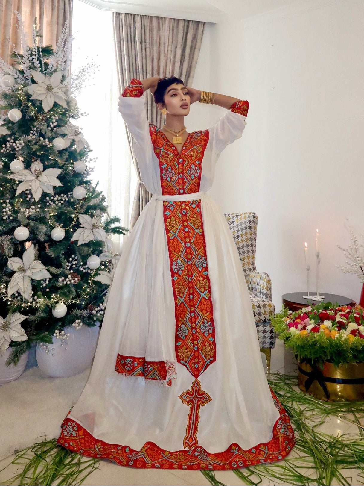 Robe ivoire avec broderie rouge Habesha Kemis Robe traditionnelle éthiopienne Modèle fluide Robe Habesha 430