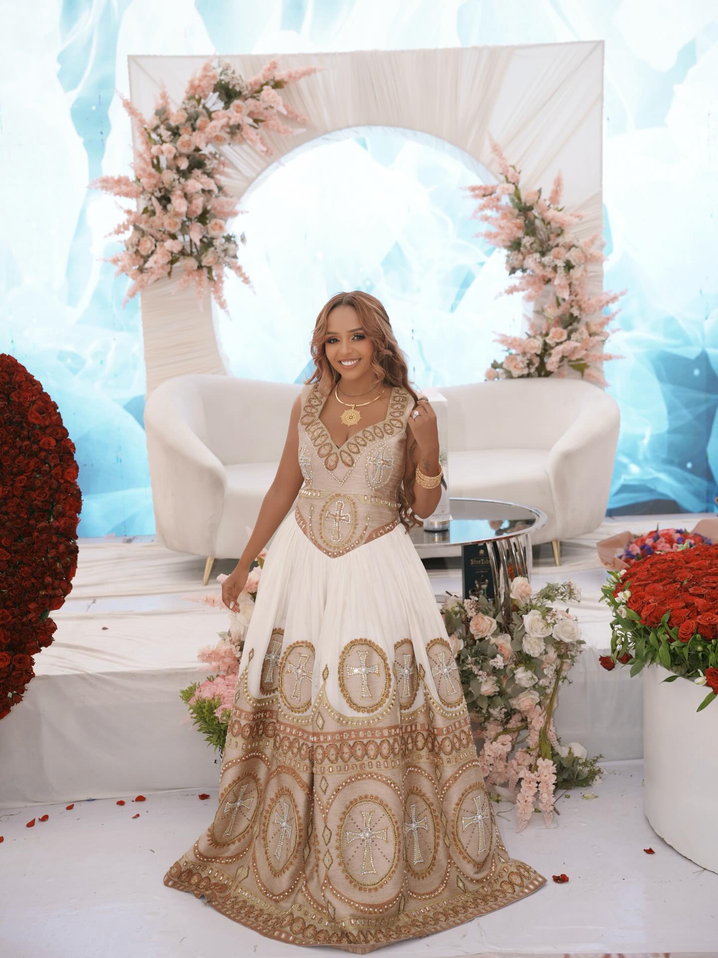 Traditional Ethiopian Wedding Dress Sleeveless Habesha Dress Golden Embroidery Habesha Kemis 611