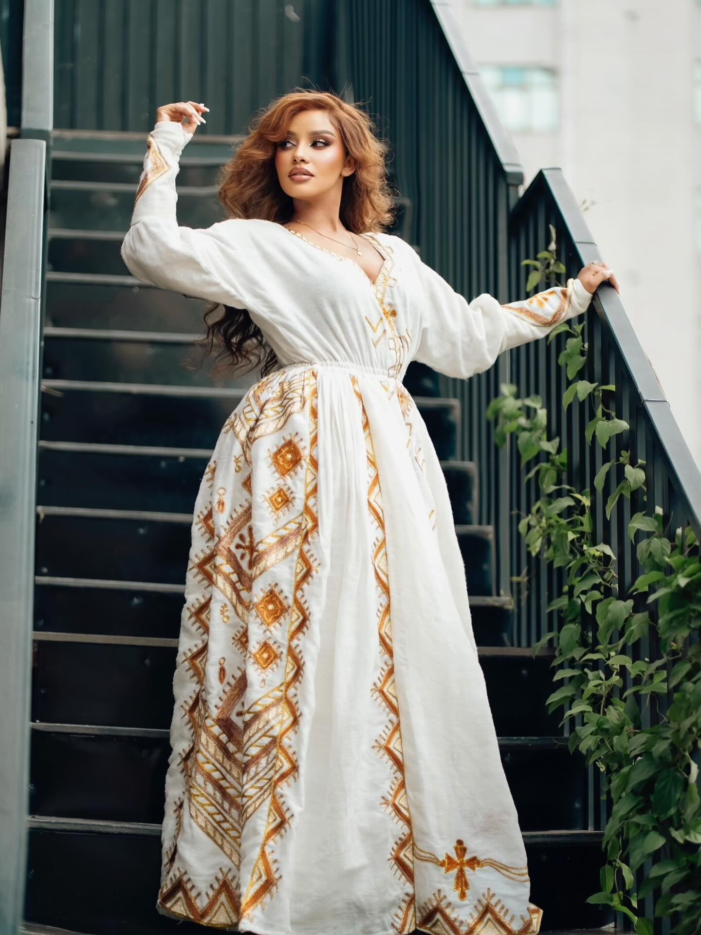 Golden Embroidery Habesha Kemis Long Sleeve Traditional Ethiopian Dress Charming Habesha Dress 681